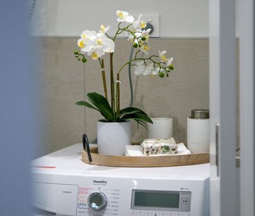 Stunning Ground Floor - Two Bedroom Apartment - Photo 4