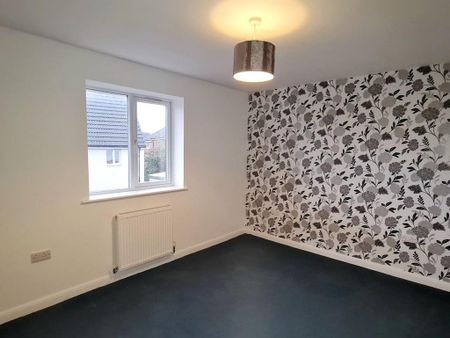 2 bedroom terraced house to rent - Photo 4