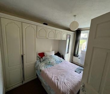 6 bedroom house to rent - Photo 3