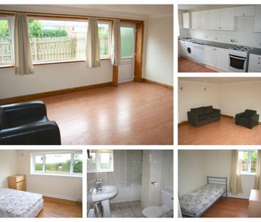 3 bedroom flat to rent - Photo 1