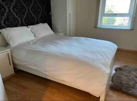 3 Bed Flat, Milnpark Gardens, G41 - Photo 3