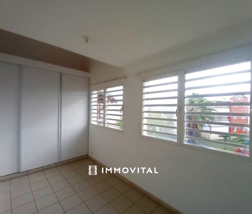 Location Appartement 3 pièces 62m² LE MOULE 97160 - Photo 1