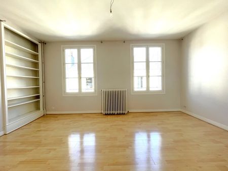 A LOUER : APPARTEMENT TYPE 4 EN DUPLEX A TOURS • Réf. GI-FG-G0207-3 - Photo 4