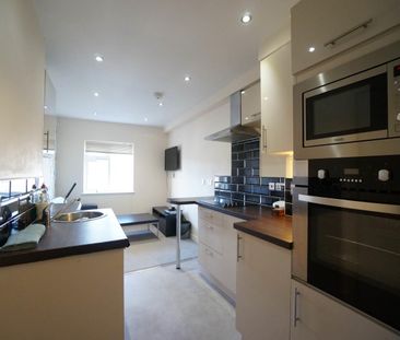 Apartment 5 (Mor Glas) 121 High Street - Photo 3
