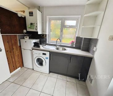 3 bedroom house to rent Granta Road, Sawston, Cambridge, Cambridges... - Photo 6