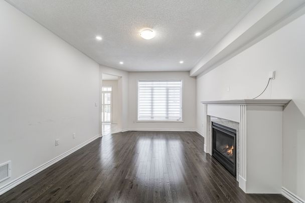 For Lease - 2185 Lozenby Street, Innisfil, Ontario - Photo 1