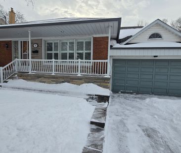 For Lease - 3 Ridge Point Crescent, Toronto, Ontario - Photo 4