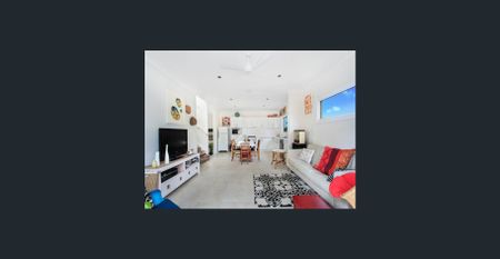 Sought After Two Bedroom Townhouse! - Photo 2