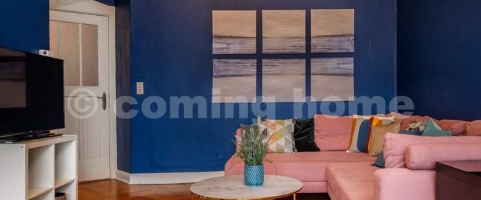Fantastischer Stuckaltbau mit Balkon - Foto 1