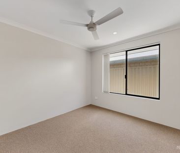 85 Palmerston Lp, Hilbert, WA 6112 - Photo 5