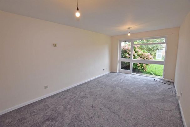 2 bedroom bungalow to rent - Photo 1
