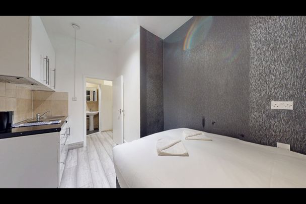 Studio Flat, Talbot Square, W2 - Photo 1