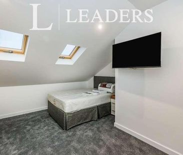 Queens Road, Portsmouth, PO2 - Photo 1