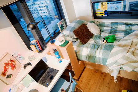 4 Bed Ensuite Apartment View - Photo 4