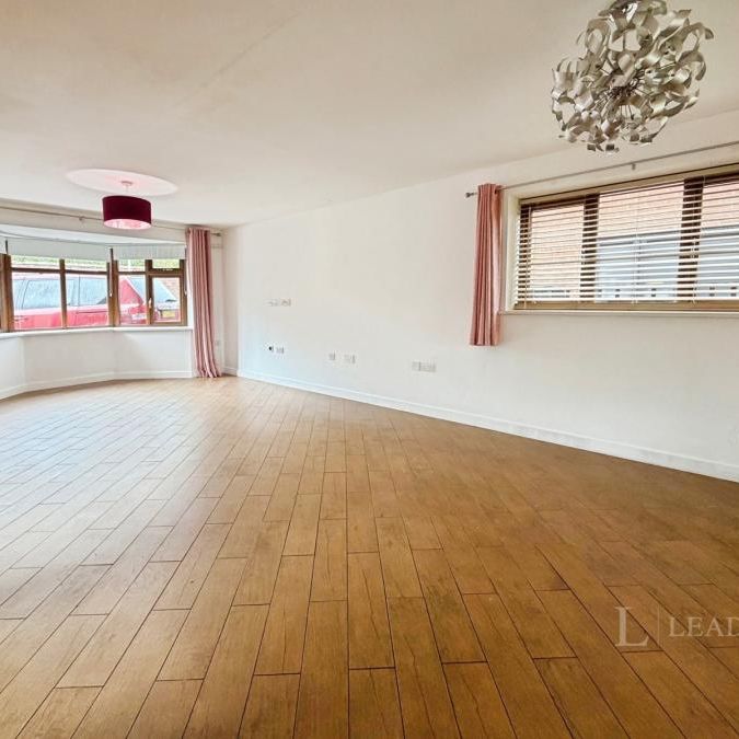 5 bedroom house to rent Church Road, Astwood Bank, Redditch, B96 - Photo 1