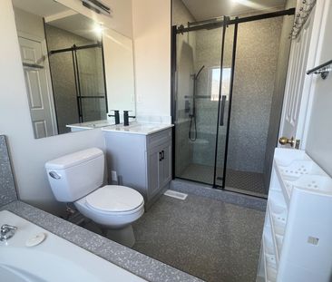 For Lease - 78 Autumn Hill Boulevard, Vaughan, Ontario - Photo 5