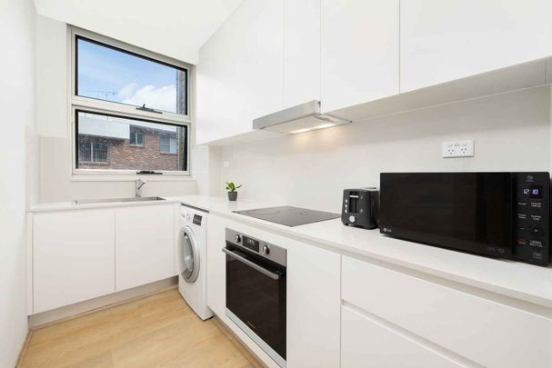 11/106-108 Bay Road Waverton - Photo 1