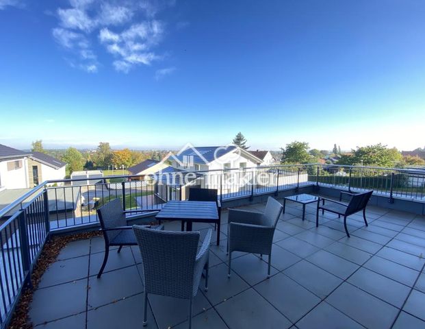 Komfortwohnung mit Dachterrasse, Aufzug, EBK & voller Ausstattung! - Photo 1