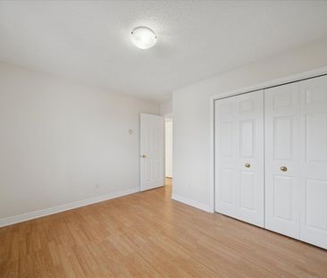 For Lease - 314 Hillside Avenue Unit# #3, Oshawa, Ontario - Photo 1