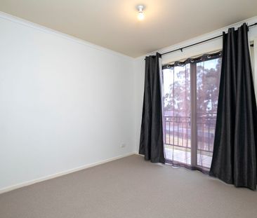 Low Maintenance Three Bedroom Townhouse! - Photo 6