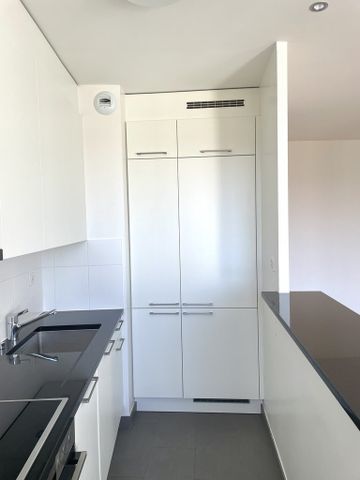 Appartement au 8ème étage en attique - Photo 2