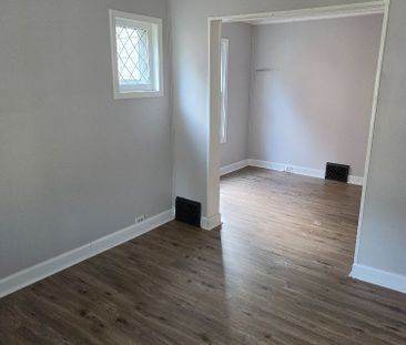 For Lease - 4940 Armoury Street, Niagara Falls, Ontario - Photo 5