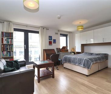 Cardinal Place, Woking, Surrey, GU22 - Photo 3