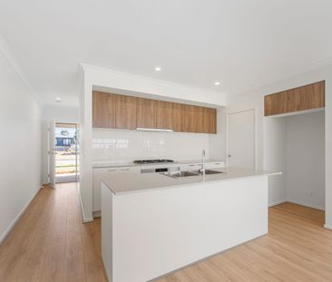 Brand new modern living, in heart of Lucas! - Photo 4