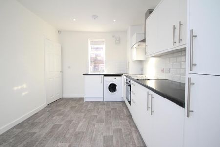 2 bedroom house to rent - Photo 2