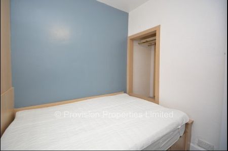 2 Bedroom Properties in Hyde Park - Photo 2