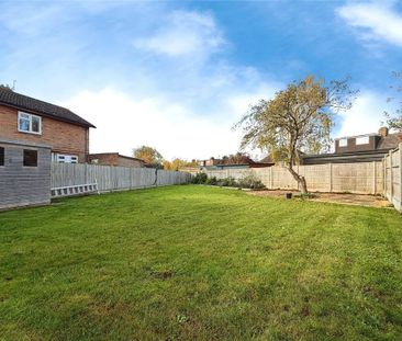 3 bedroom semi-detached house to rent - Photo 6