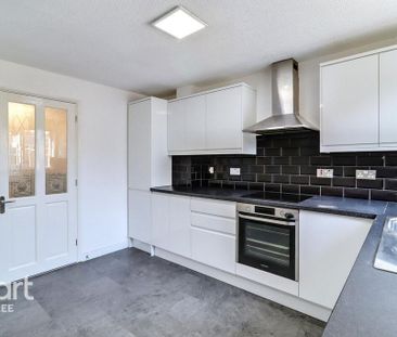 3 bedroom terraced house to rent - Photo 5