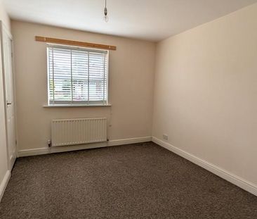 2 bedroom semi-detached house to rent - Photo 2