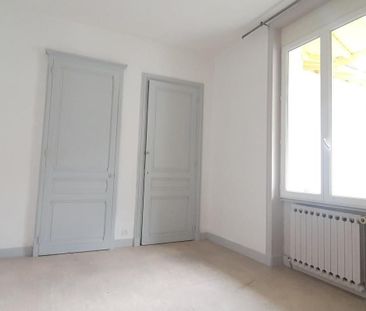 Location Appartement 3 pièces 63m² ROANNE 42300 - Photo 3