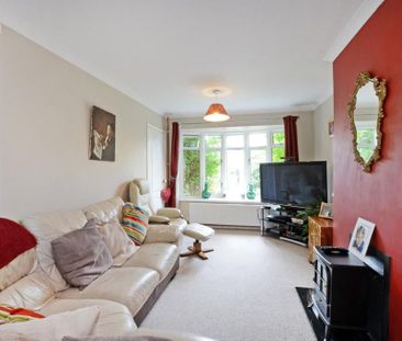 3 bedroom semi-detached house to rent - Photo 6
