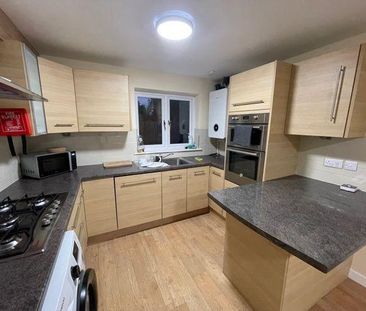 1 bedroom in a house share to rent - Photo 5