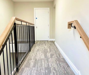 Apt 3 22 Highgrove Meadows Ballygomartin Road, Belfast, BT13 3FX - Photo 4