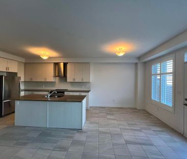 For Lease - 158 Frank Kelly Drive, East Gwillimbury, Ontario - Photo 5