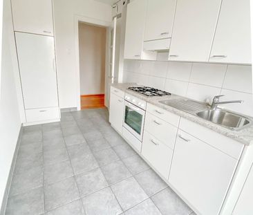 Attraktive, zentrale 2-Zimmer Wohnung im Ulmenquartier - Photo 3