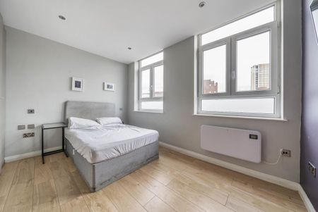 Mercia Grove, London SE13 - Photo 2