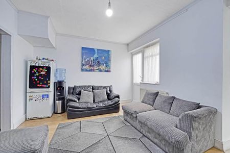 4 bedroom terraced house to rent - Photo 2