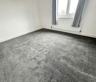 2 bed terraced house to rent in SR4 - Photo 2