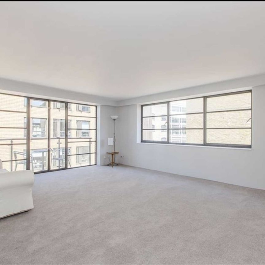 Price £2,925 pcm - Available Now - Furnished - Photo 1