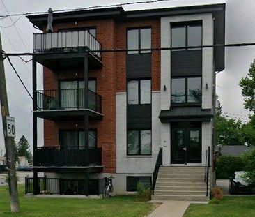 Grand 4 1/2 moderne et lumineux - Photo 4