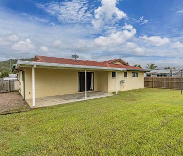 29 Doncaster Way, Mount Louisa - Photo 1