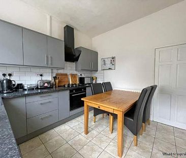 2 bedroom property to rent in Oldham - Photo 3