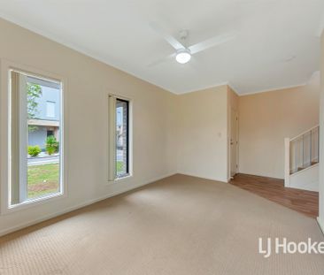 Trendy townhouse living - Photo 2