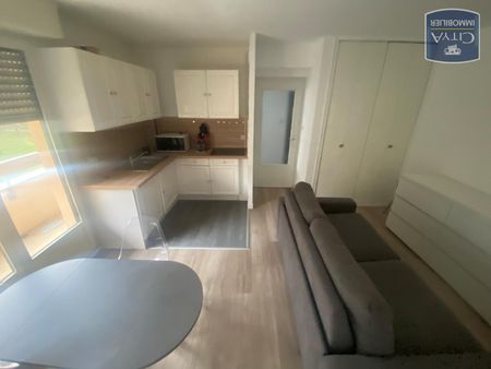 Location Appartement 2 pièces 31m² CAMBRAI 59400 - Photo 2