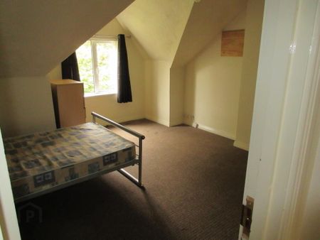 Great Student House, 56 University Avenue, Queens Quarter, Belfast, BT7 1GY - Photo 4