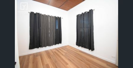 CENTRAL CHARMING THREE BEDROOM WEATHERBOARD - Photo 2